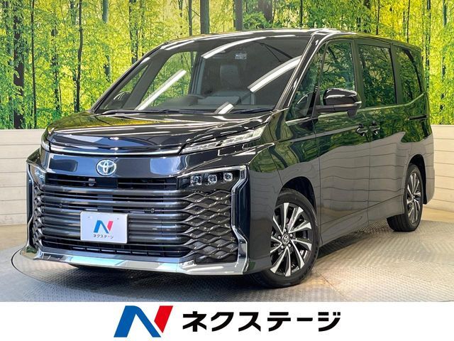 TOYOTA / VOXY HYBRID
