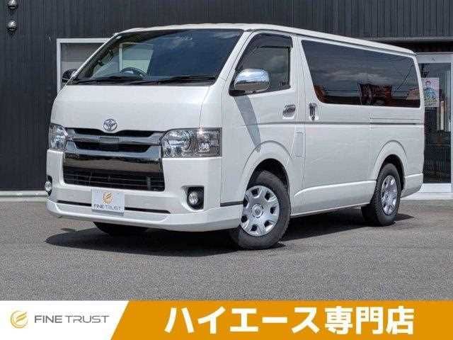TOYOTA / HIACE van 4WD