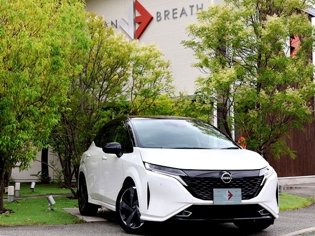 NISSAN / AURA