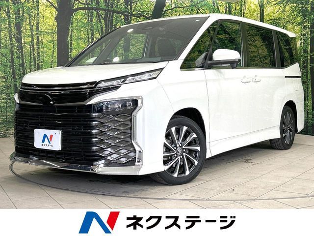 TOYOTA / VOXY HYBRID