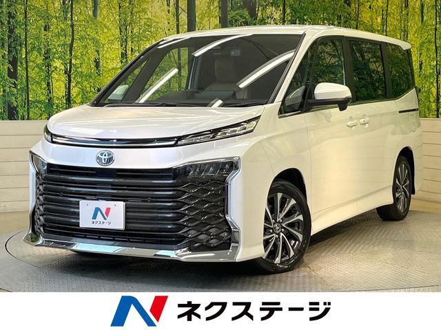 TOYOTA / VOXY HYBRID