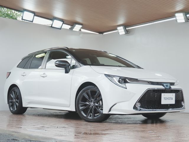 TOYOTA / COROLLA TOURING HYBRID