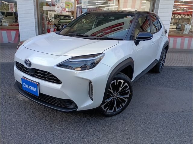 TOYOTA / YARIS CROSS HYBRID