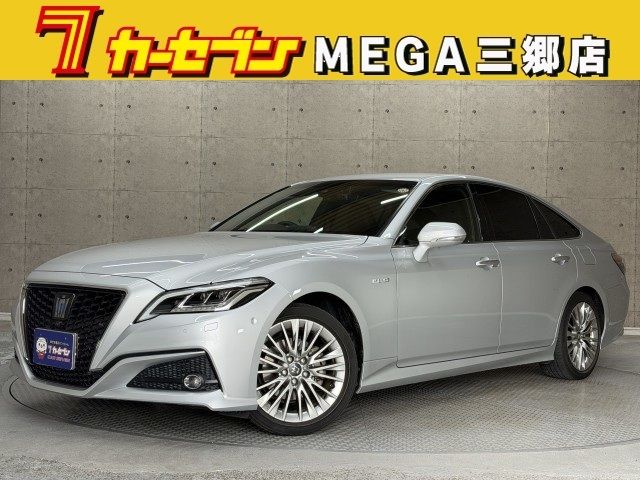 TOYOTA / CROWN sedan hybrid