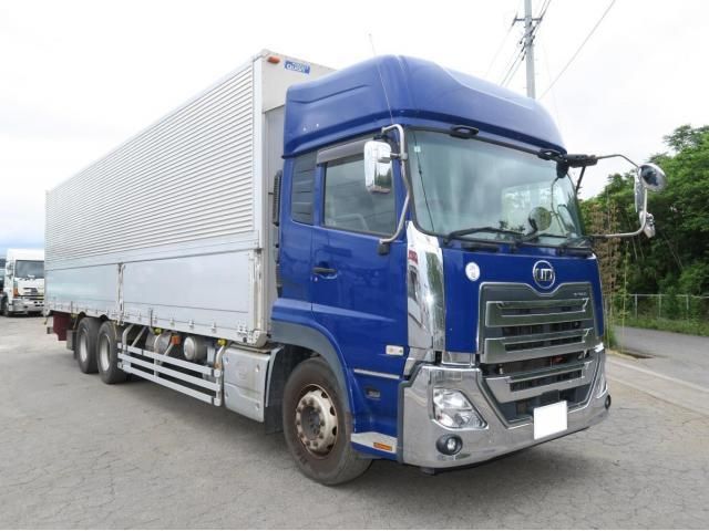 NISSAN DIESEL / Quon