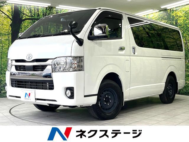 TOYOTA / HIACE van 4WD