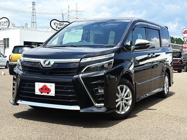 TOYOTA / VOXY