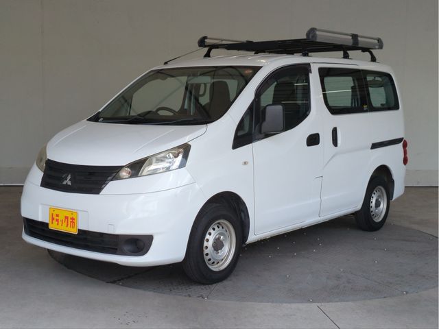 MITSUBISHI / DELICA van 2WD