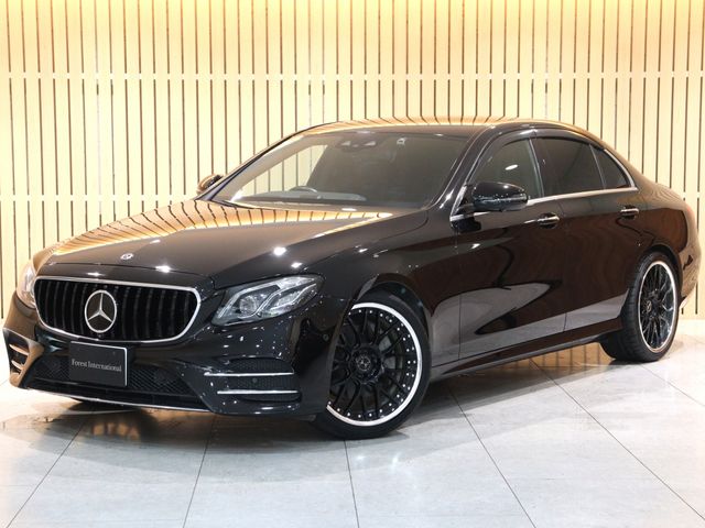 MERCEDES BENZ / MERCEDES BENZ E class sedan