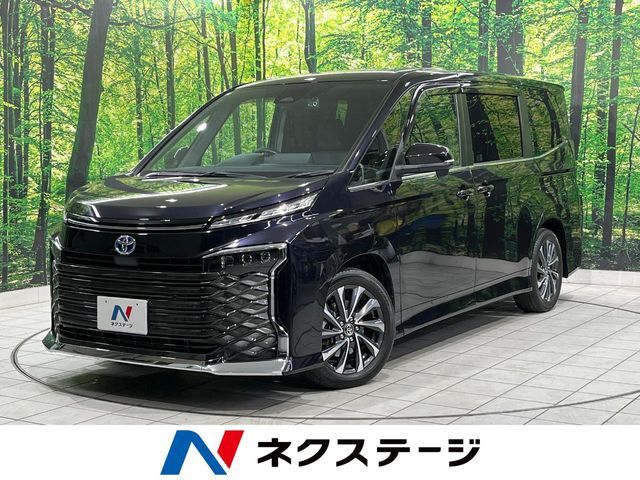 TOYOTA / VOXY HYBRID