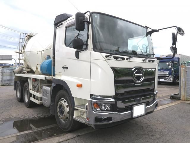 Japanese used car Ref# 1617944 HINO / PROFIA