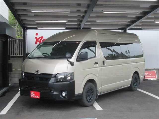 TOYOTA / HIACE van 4WD