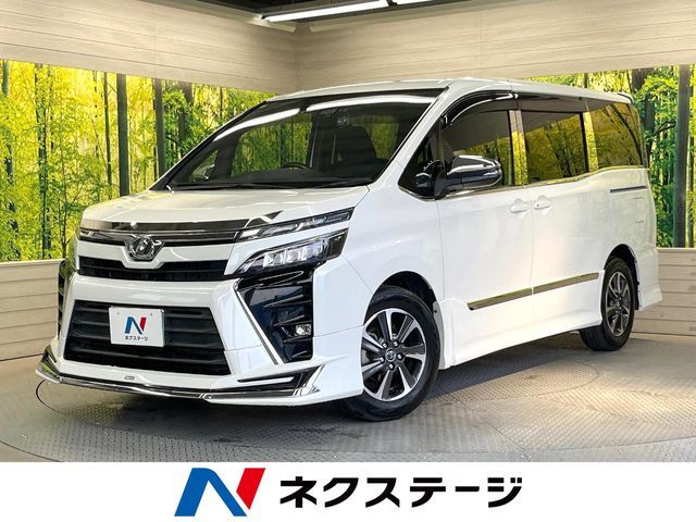 TOYOTA / VOXY