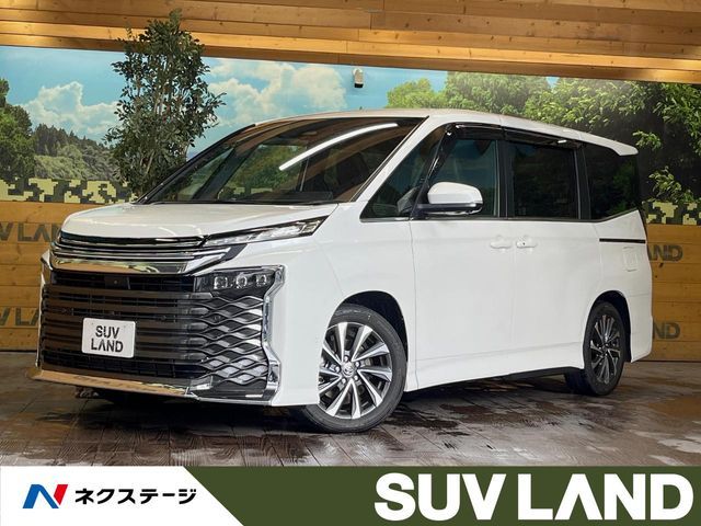 TOYOTA / VOXY HYBRID