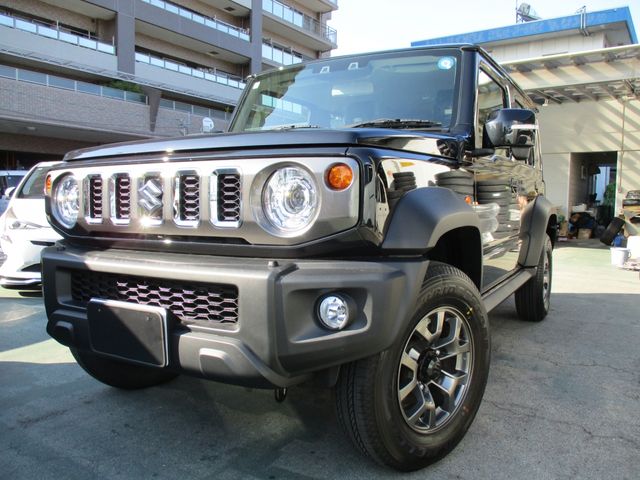 SUZUKI / JIMNY NOMADE