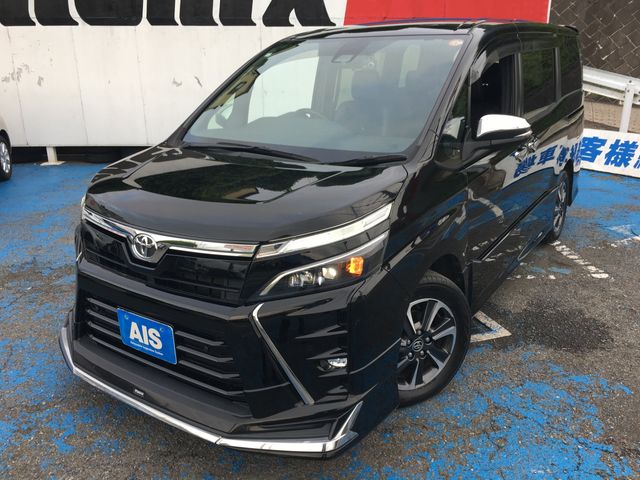 TOYOTA / VOXY