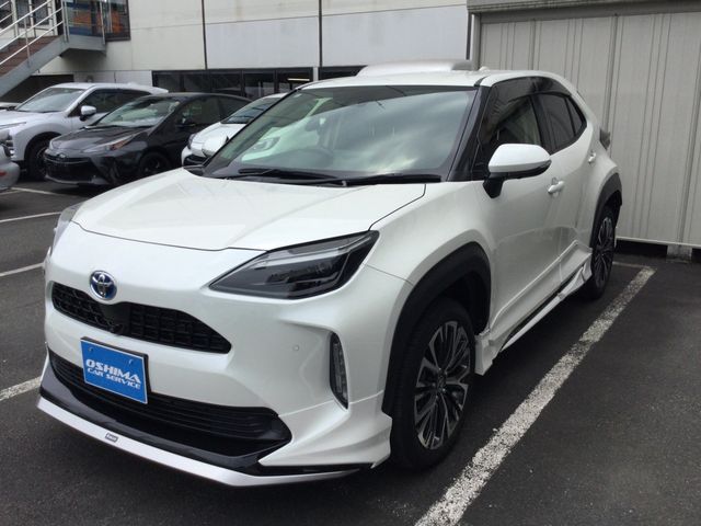 TOYOTA / YARIS CROSS HYBRID