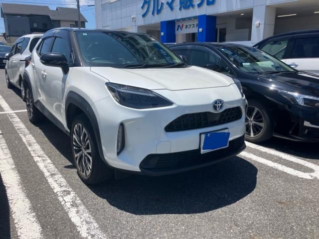 TOYOTA / YARIS CROSS HYBRID