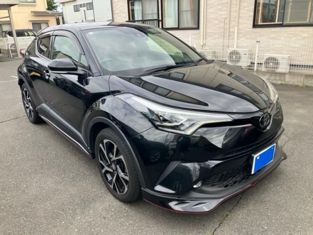 TOYOTA / C-HR 4WD
