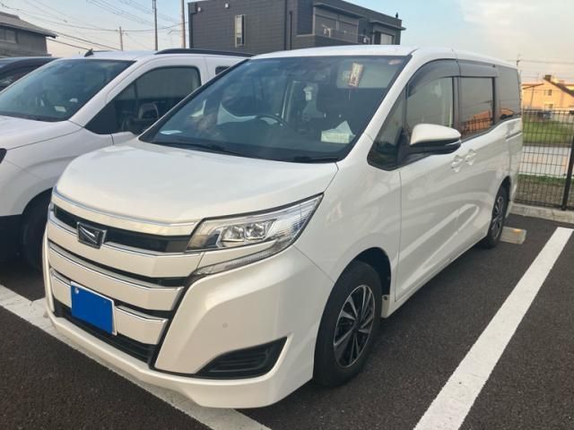 TOYOTA / NOAH