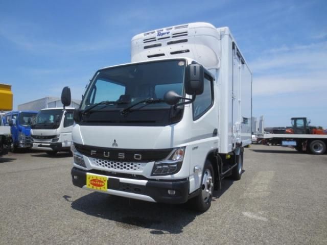 Japanese used car Ref# 1619111 MITSUBISHI / CANTER