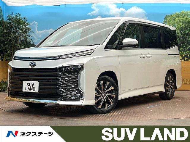 TOYOTA / VOXY HYBRID