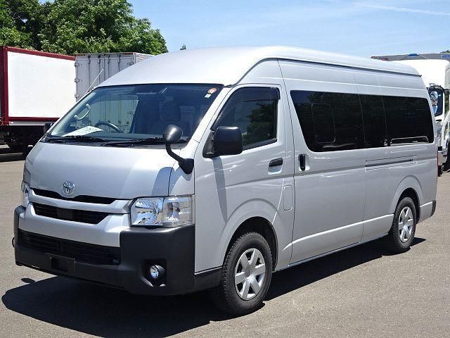 TOYOTA / ハイエース