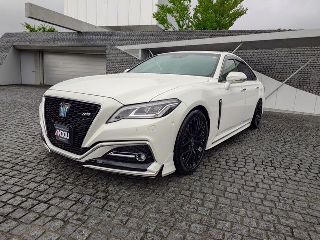 TOYOTA / CROWN sedan hybrid