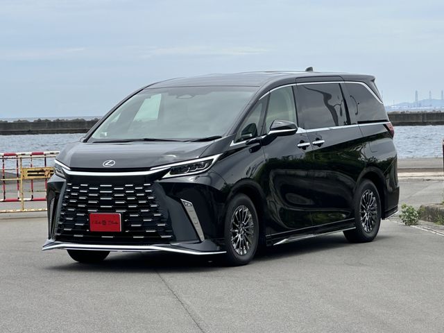 TOYOTA / ﾚｸｻｽ LM500h