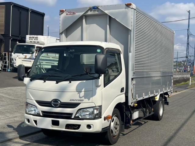 HINO / DUTRO