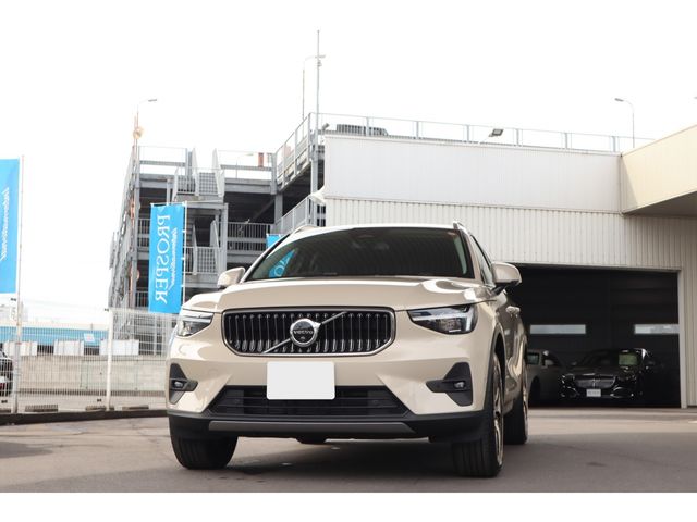 VOLVO / VOLVO XC40