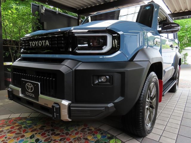 TOYOTA / LANDCRUISER FJ