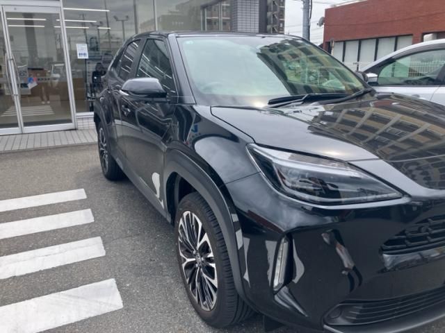 TOYOTA / YARIS CROSS HYBRID