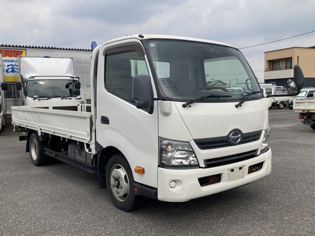 Japanese used car Ref# 1621962 HINO / DUTRO