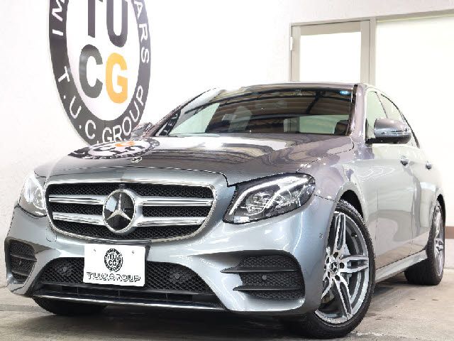MERCEDES BENZ / MERCEDES BENZ E class sedan