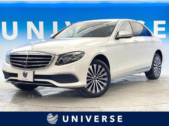 MERCEDES BENZ / MERCEDES BENZ E class sedan