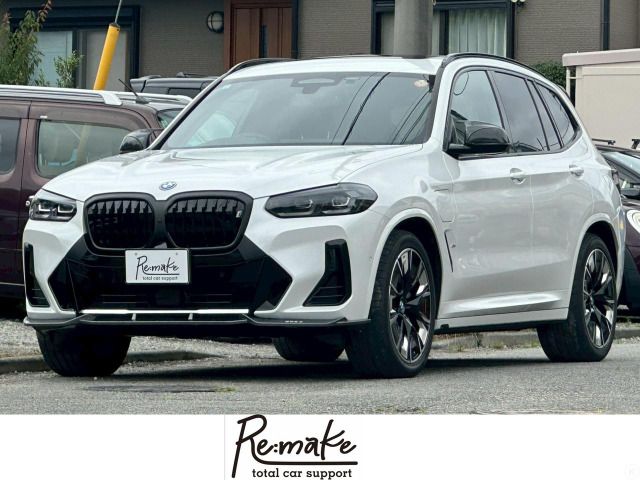 BMW / BMW iX3