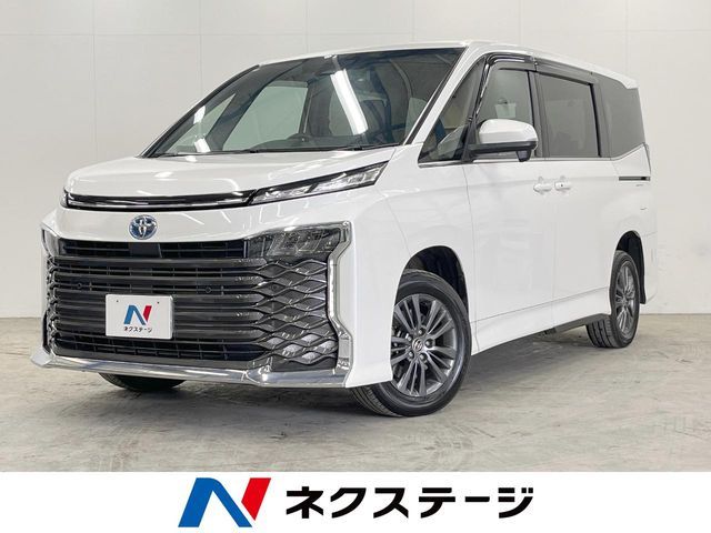 TOYOTA / VOXY HYBRID 4WD