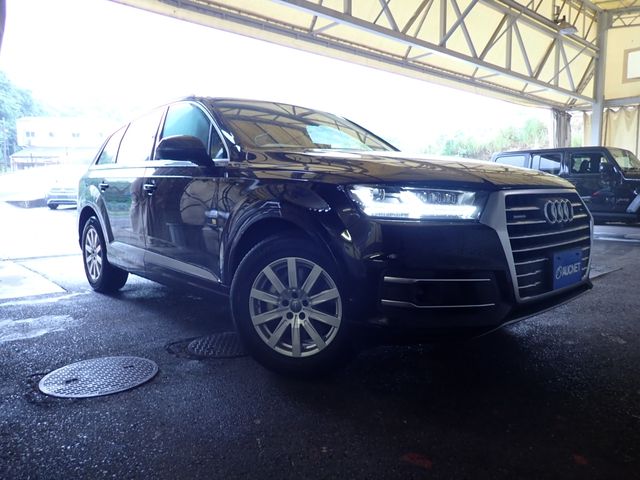 AUDI / AUDI  Q7