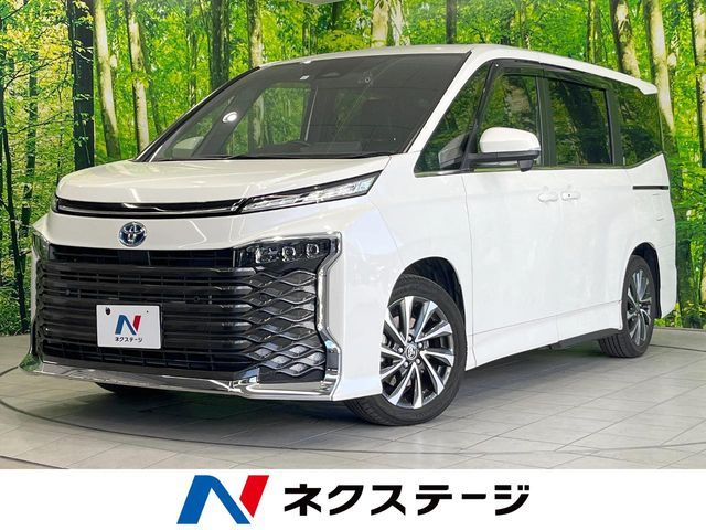 TOYOTA / VOXY HYBRID