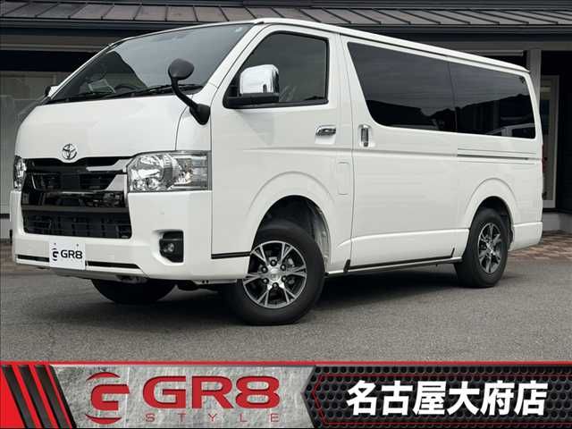 TOYOTA / HIACE van 4WD