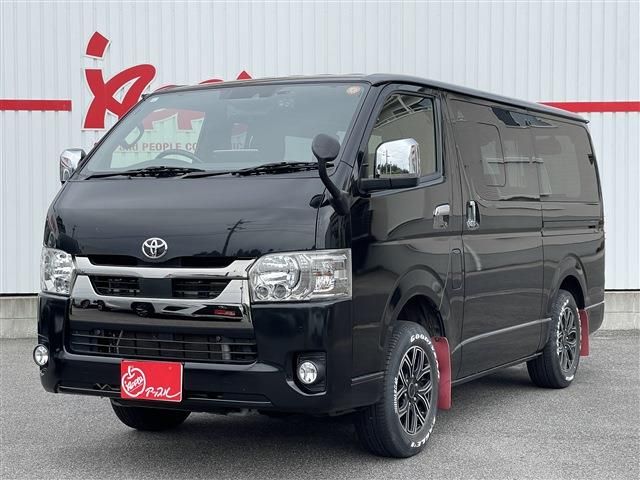 TOYOTA / HIACE van 4WD