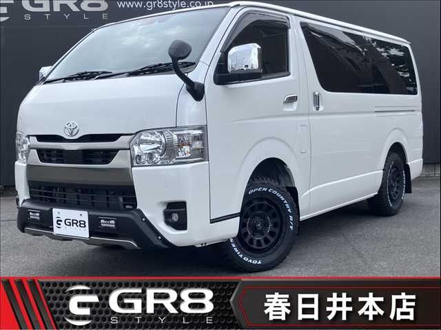 TOYOTA / HIACE van 4WD