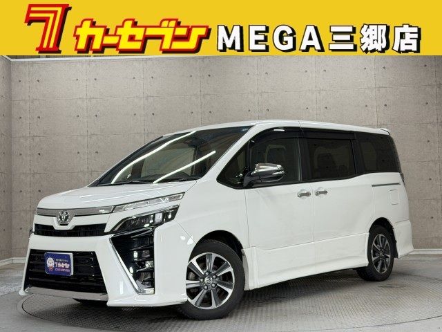 TOYOTA / VOXY
