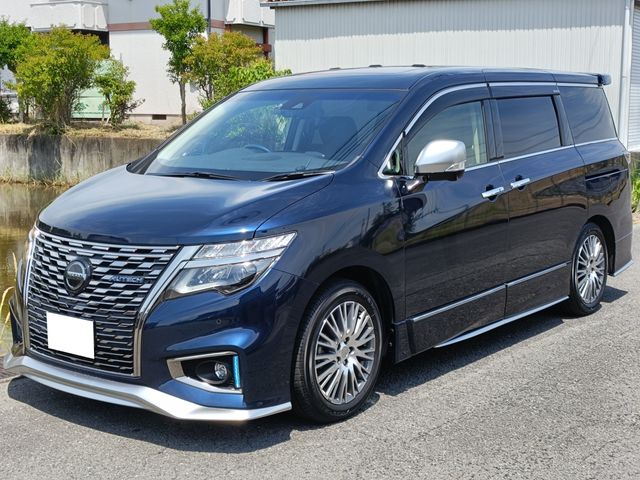 NISSAN / ELGRAND  4WD