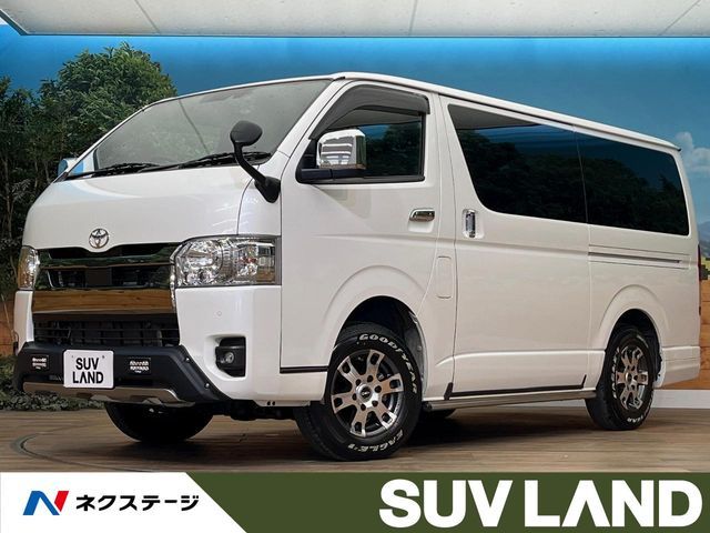 TOYOTA / HIACE van 4WD