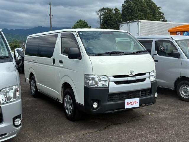 TOYOTA / HIACE van 4WD