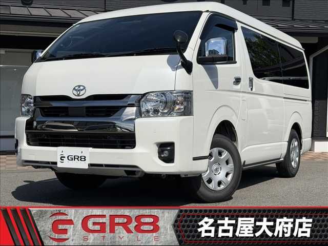TOYOTA / HIACE van 4WD