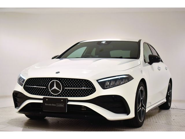 MERCEDES BENZ / MERCEDES BENZ A class sedan