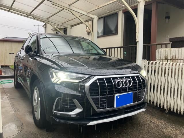 AUDI / AUDI Q3